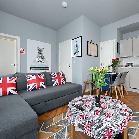 1 Bedroom Flat In Wood Green Piccadilly Line Лондон Экстерьер фото