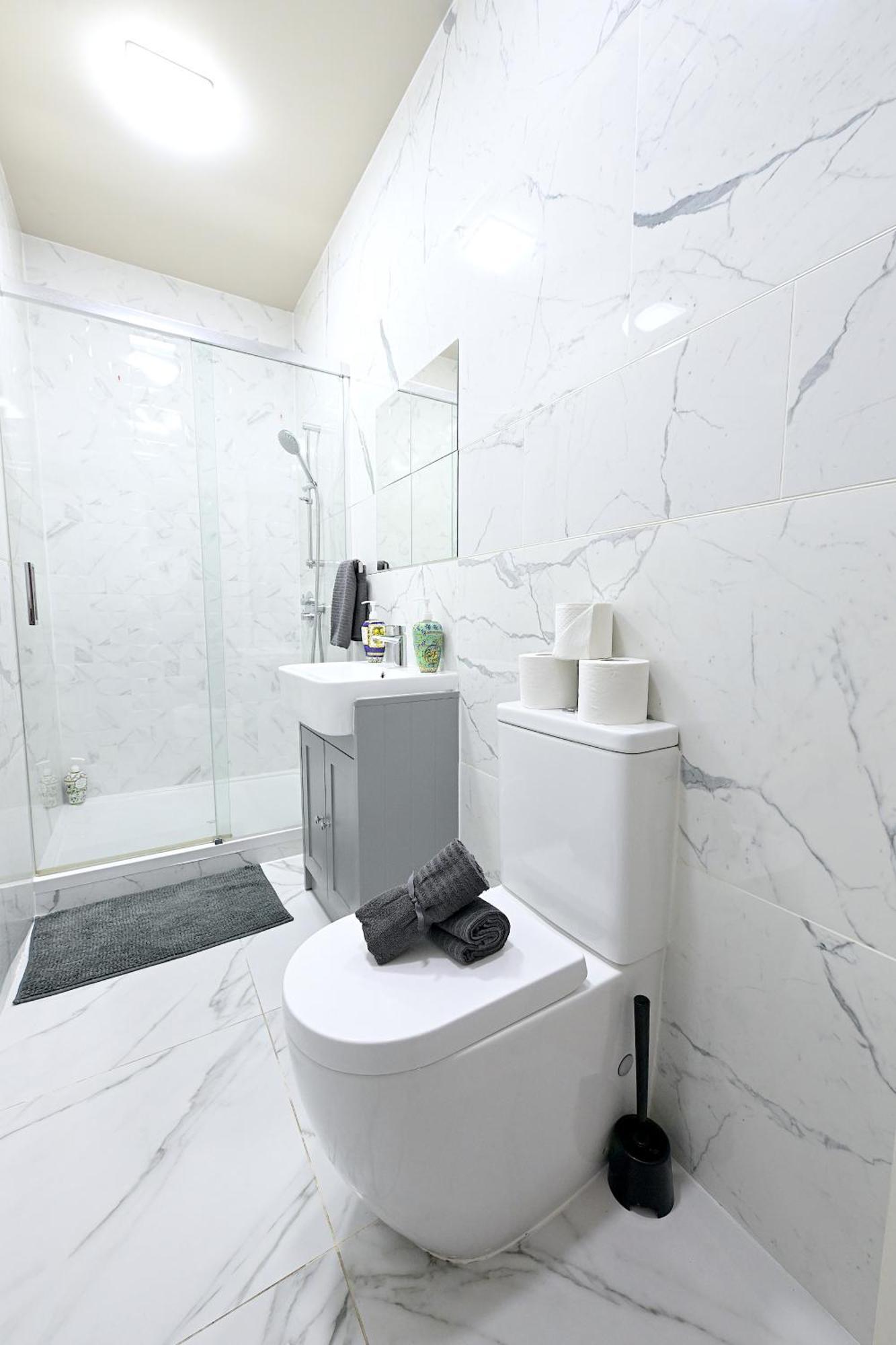 1 Bedroom Flat In Wood Green Piccadilly Line Лондон Экстерьер фото