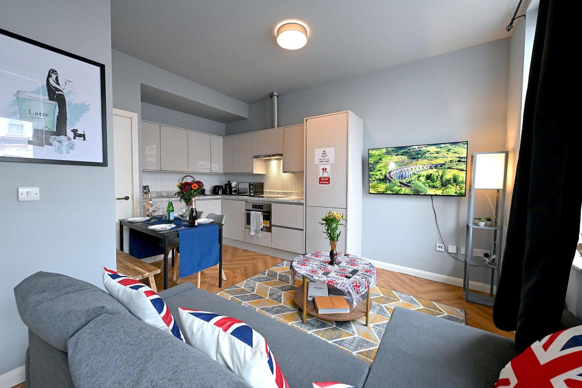 1 Bedroom Flat In Wood Green Piccadilly Line Лондон Экстерьер фото